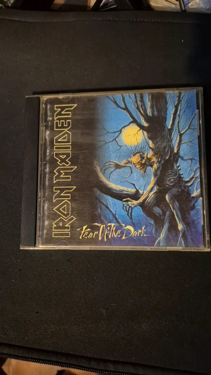 CD Iron Maiden Fear of the Dark con libreto - 1