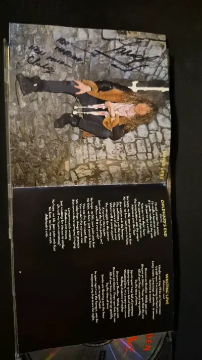 CD Iron Maiden Fear of the Dark con libreto - miniatura 4