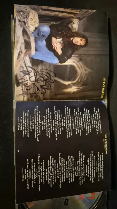 CD Iron Maiden Fear of the Dark con libreto - miniatura 5