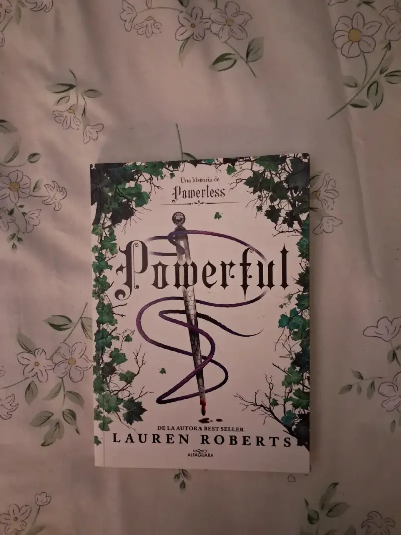 Libro Powerful de Lauren Roberts