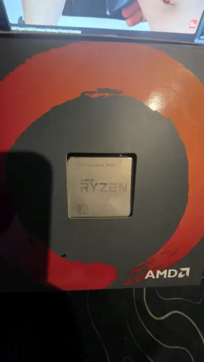 Procesador AMD Ryzen 5 2600 en buen estado - miniatura 2