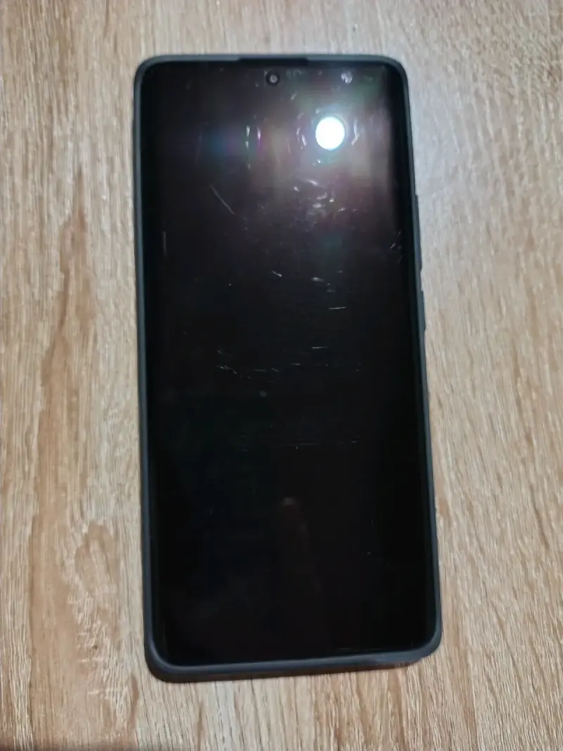 Smartphone Redmi 5G con triple cámara - 1