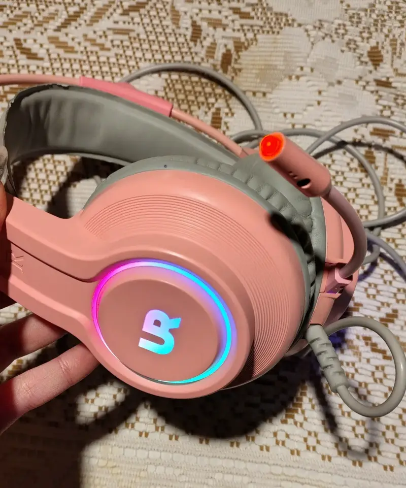 Audífonos gamer con orejas de gato rosa - 3