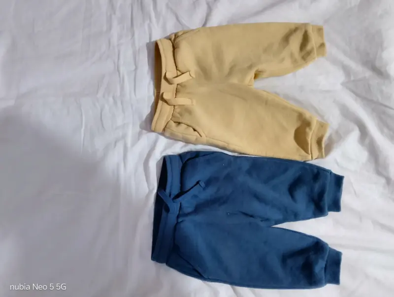 Conjunto de pantalones para bebé en varios colores - 2