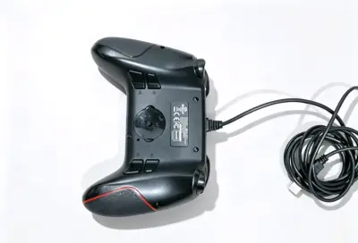 Controlador de Juego con Cable para PC y Consola - miniatura 2