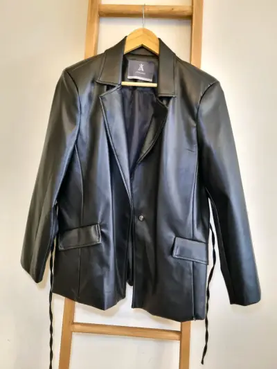 Blazer de cuero negro Apology - miniatura 2