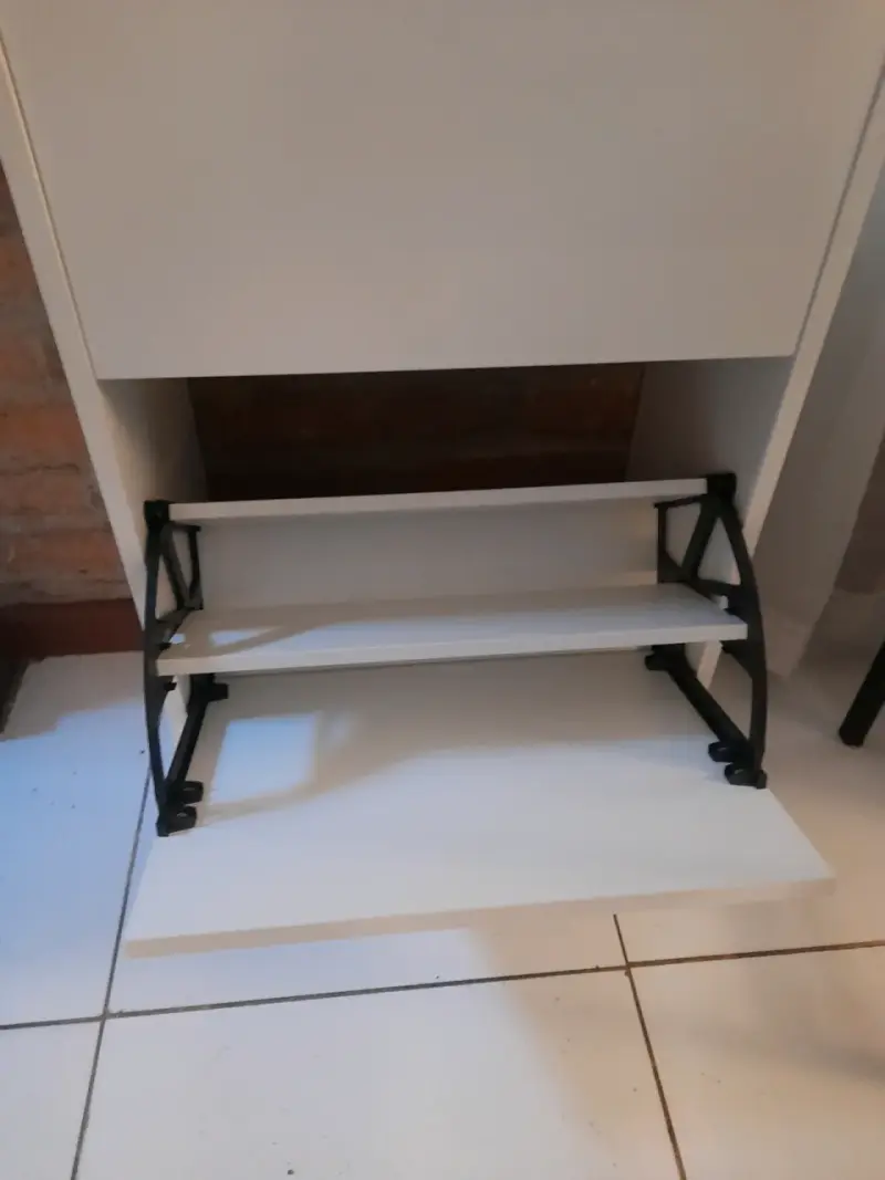 Zapatero Blanco con Estantes Plegables - 1