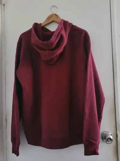 Polerón Rip Curl burdeo - miniatura 2
