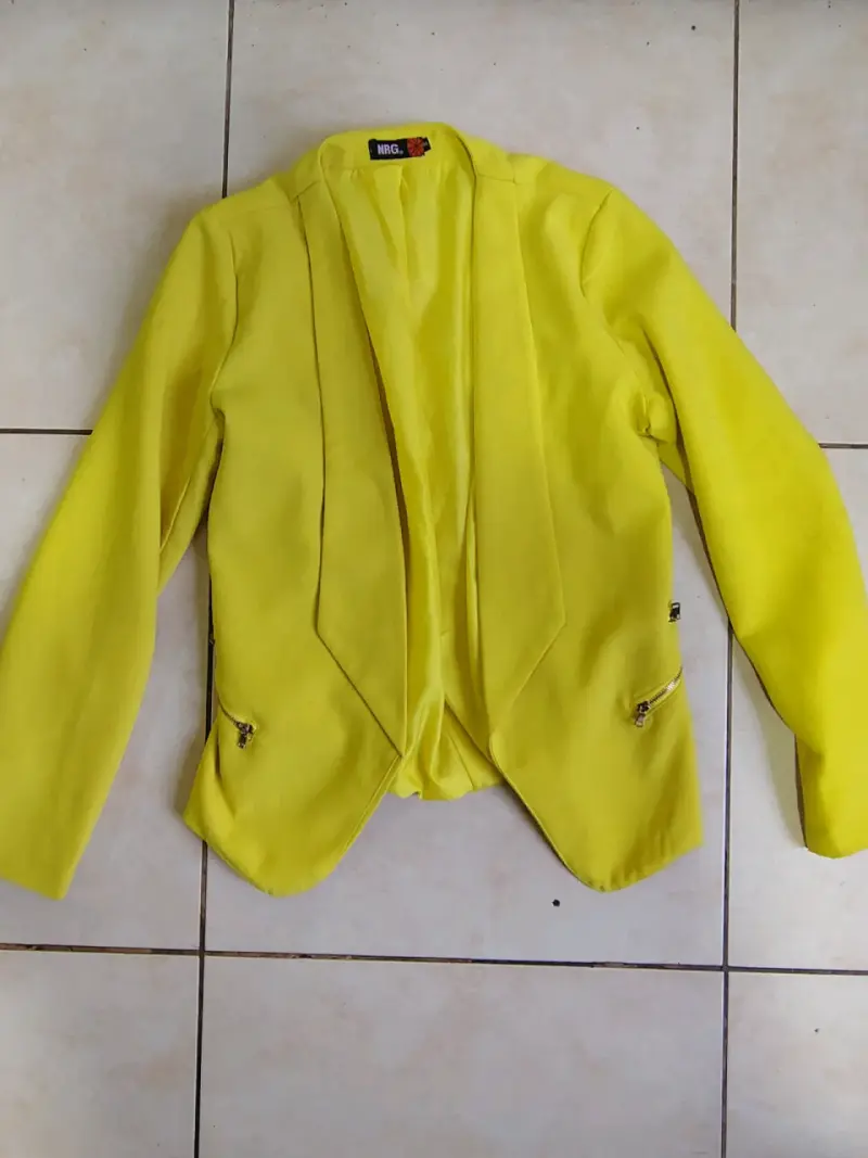 Ropa y Zapatos de Niño y Niña - 4
