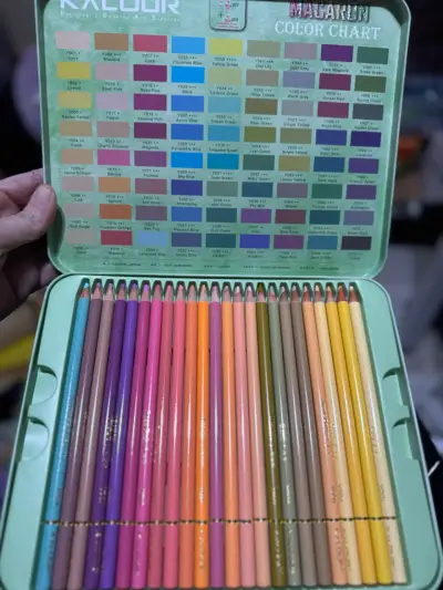 Vendo cuatro cajas de lápices marca Kalour - miniatura 4