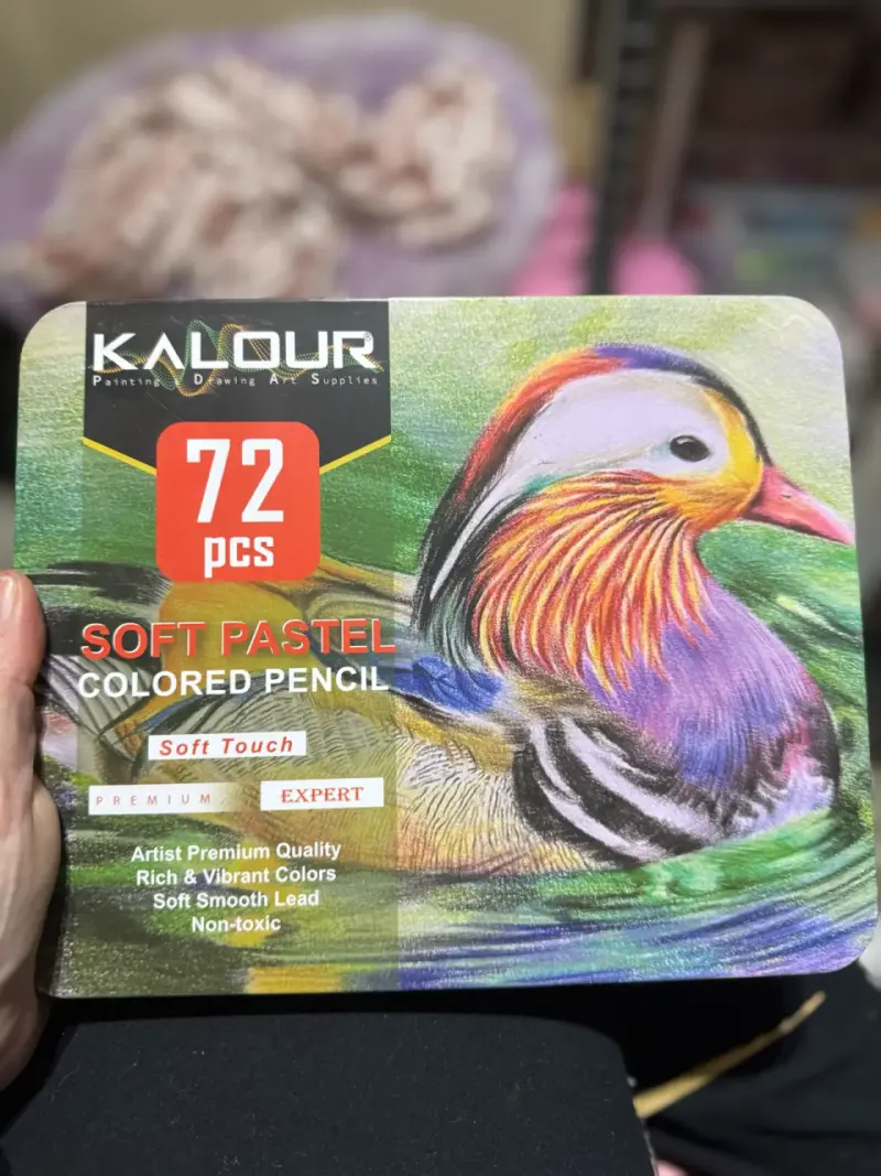 Vendo cuatro cajas de lápices marca Kalour - 5