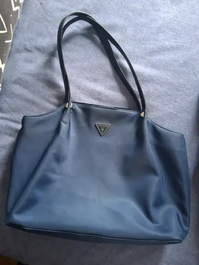 Bolso azul Guess de mujer con asas largas - miniatura 1