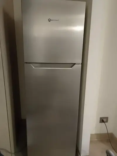 Refrigerador Mademsa de Dos Puertas en Buen Estado - miniatura 1
