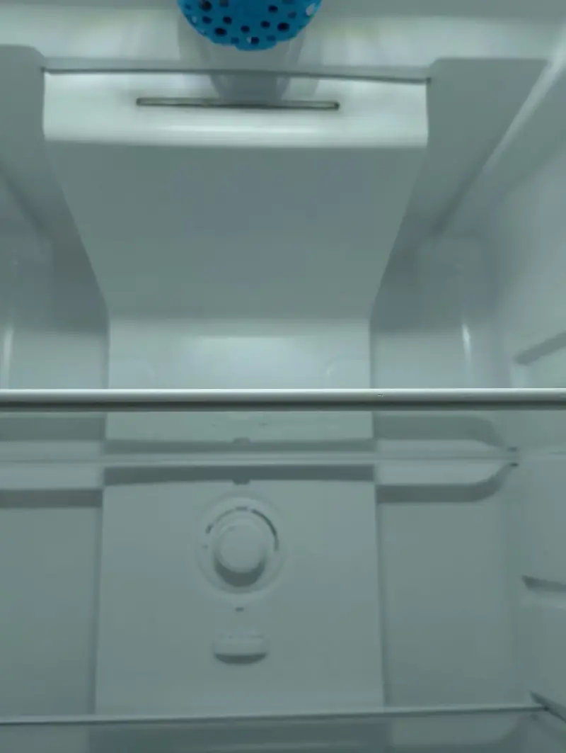 Refrigerador Mademsa de Dos Puertas en Buen Estado - 6