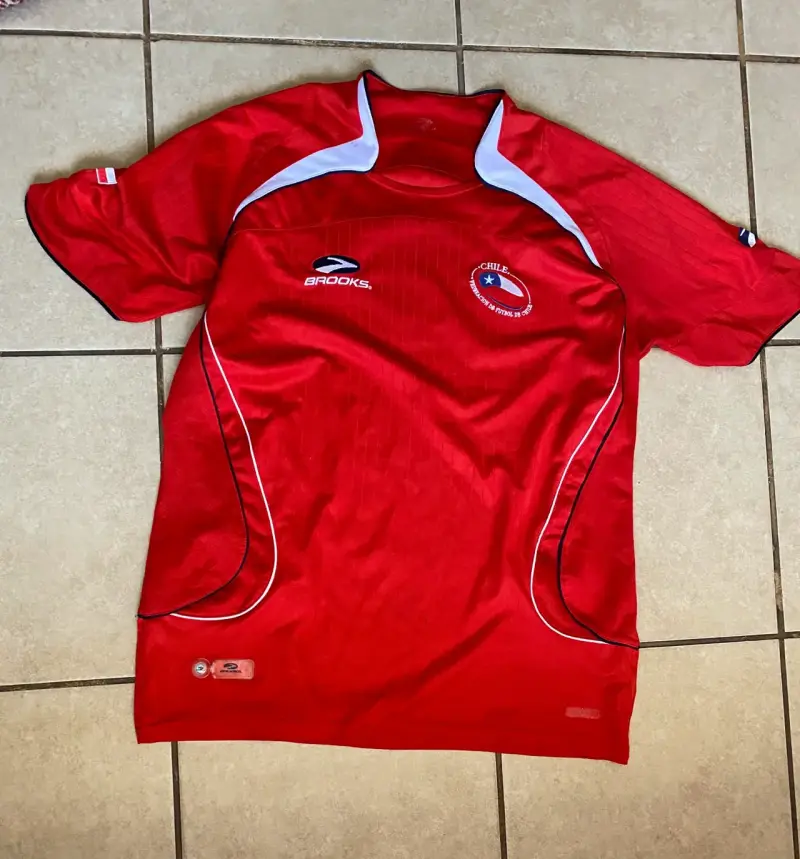 Camiseta Roja Selección Chile Brooks