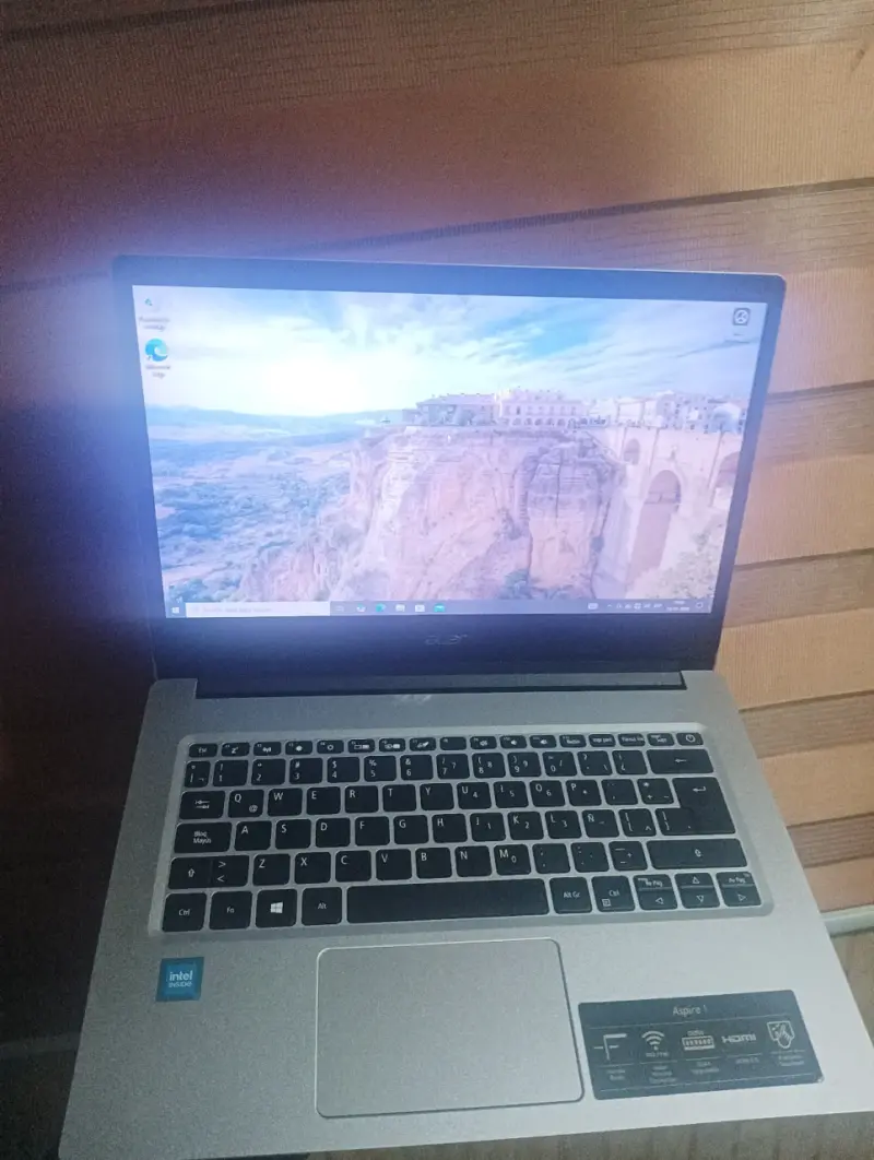 ‼️100MIL ‼️Laptop Acer Aspire 1 - 1