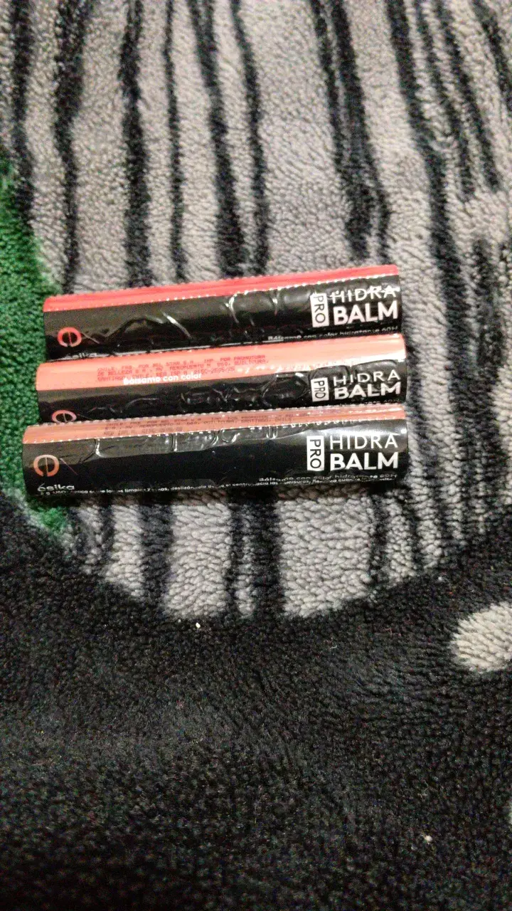 Set de Bálsamos Labiales Hidratantes Pro Hidra Balm - 1
