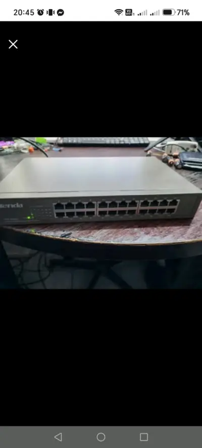 Switch Ethernet Tenda 24 Puertos 10/100Mbps - miniatura 6
