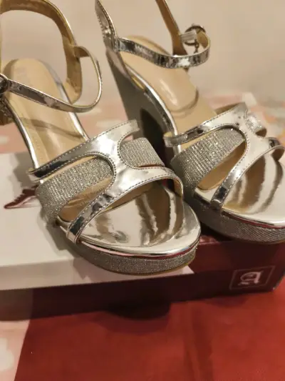 Zapatos de tacón negro Amphora elegantes - miniatura 3