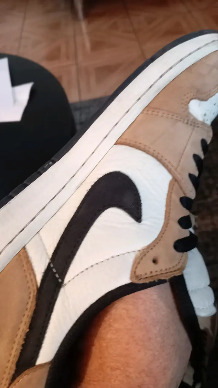 Zapatillas Air Jordan 1 Low beige y negro - 6