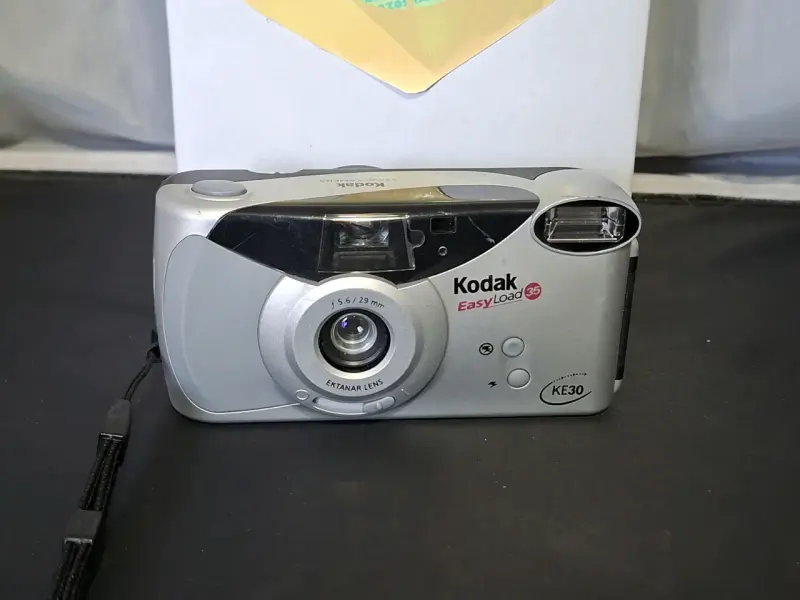 Cámara Kodak EasyLoad 35mm con rollo ColorPlus - 2