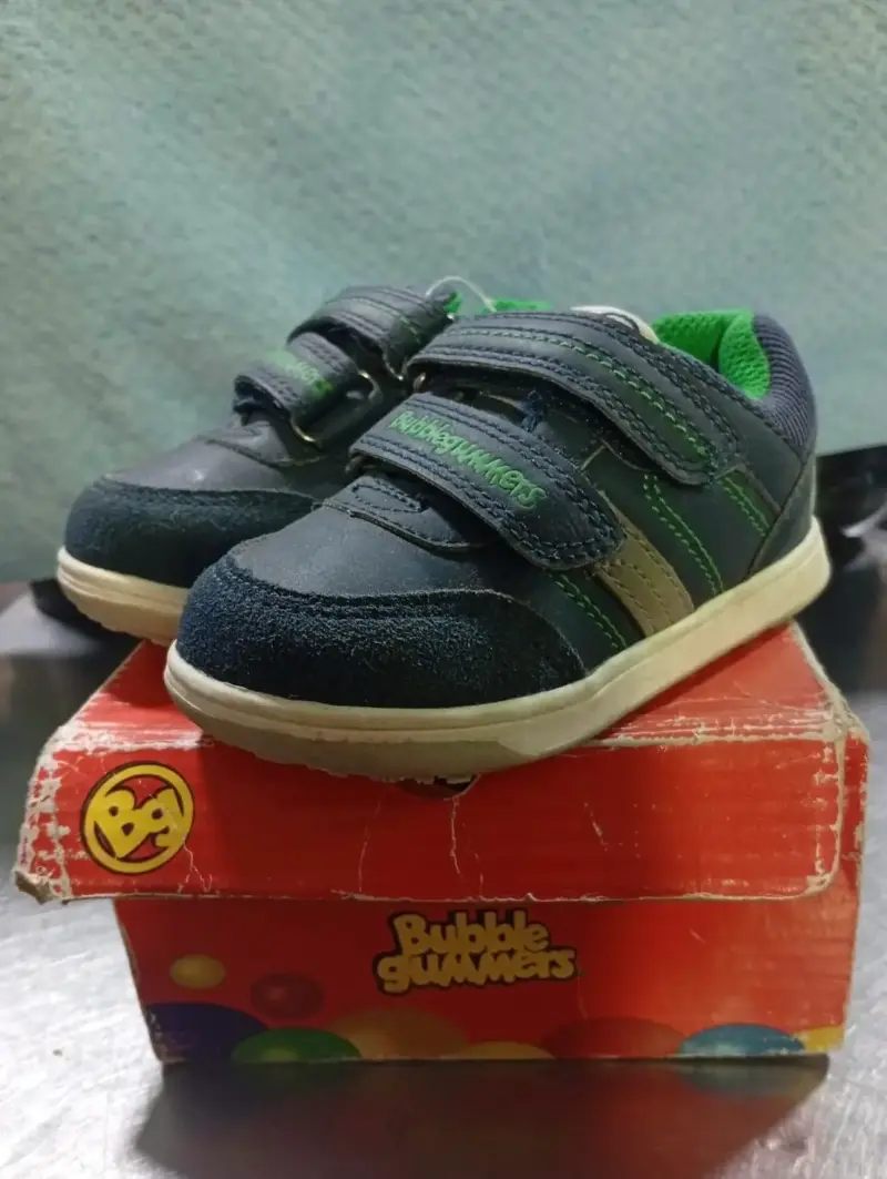 Zapatillas Bubblegummers para niños azul y verde