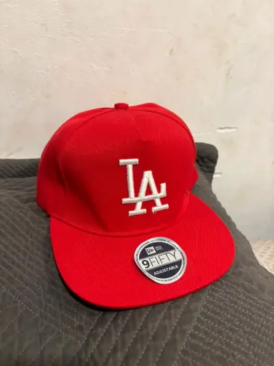 Gorra roja New Era 9Fifty ajustable - miniatura 1