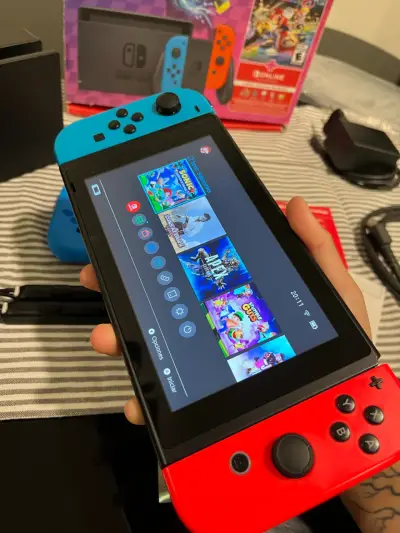 Nintendo Switch V2 - miniatura 4