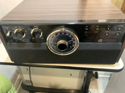 Tocadiscos retro con radio AM/FM y Bluetooth - miniatura 1