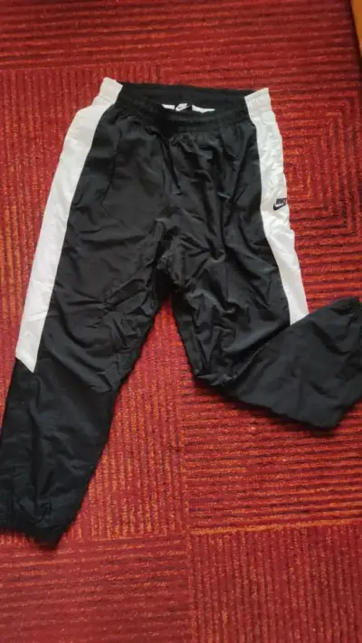 Buzo Nike cortaviento XL - miniatura 1