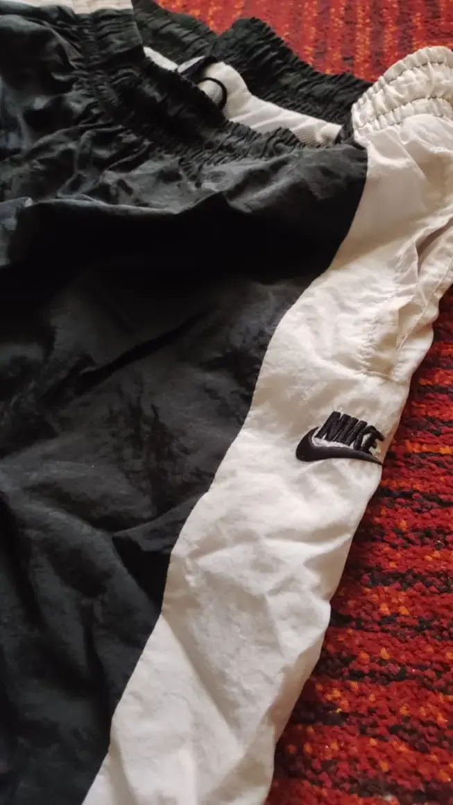 Buzo Nike cortaviento XL - 2