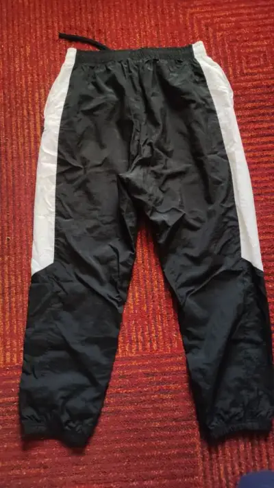 Buzo Nike cortaviento XL - miniatura 4