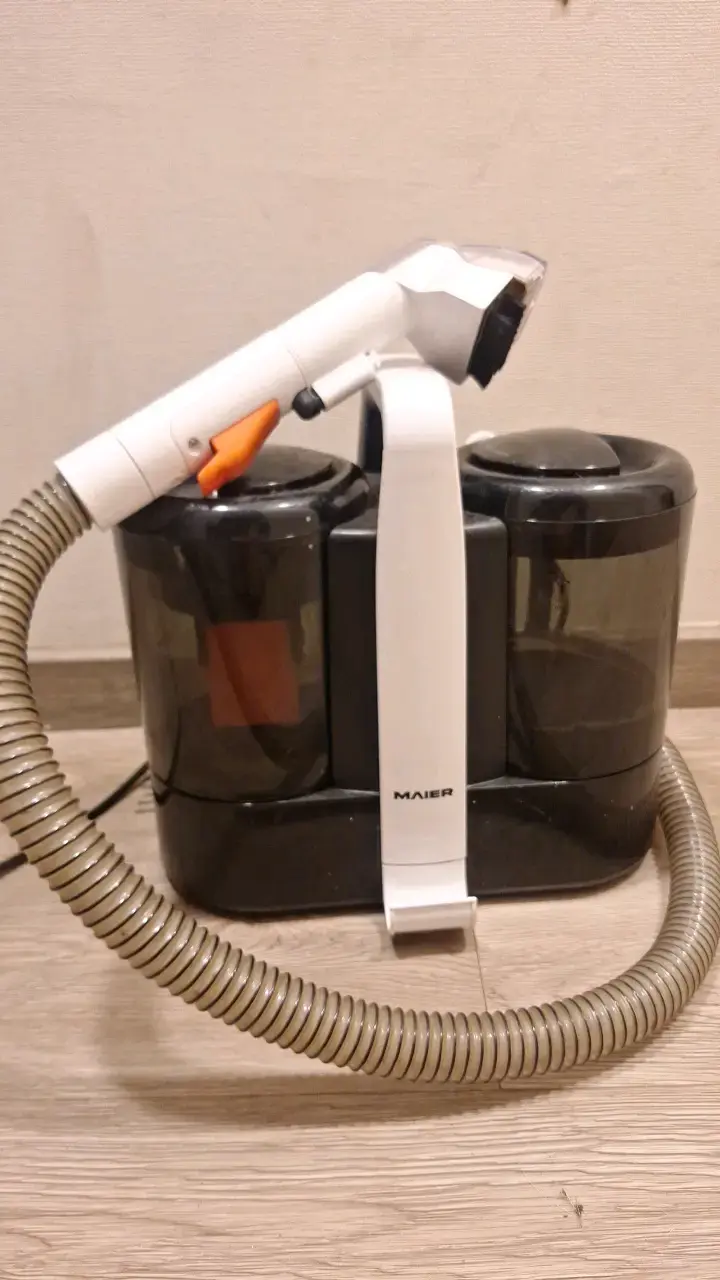 Aspiradora Lava Tapiz Maier HJ100 - 2