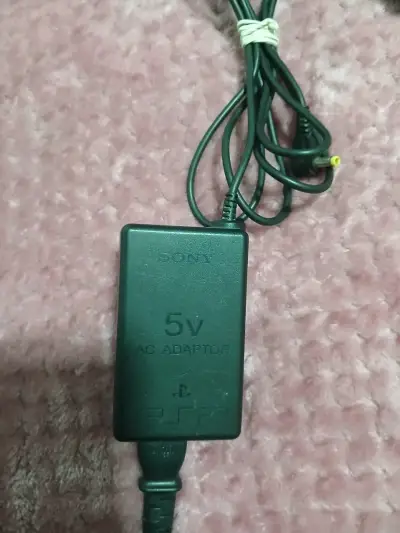 Adaptador de corriente Sony 5V para PSP - miniatura 1