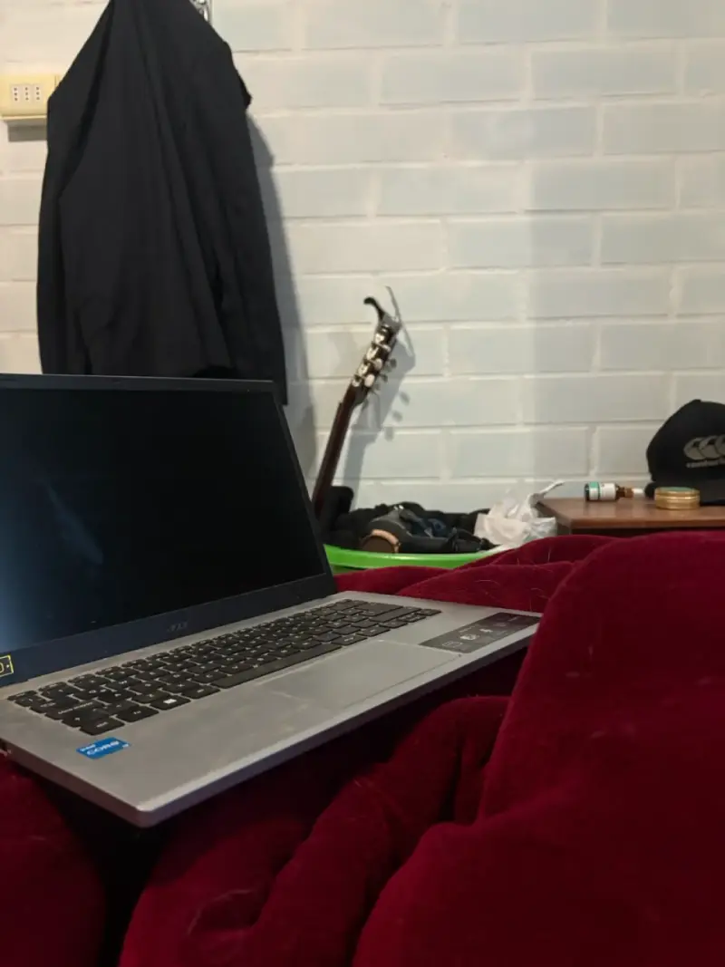Laptop Acer Aspire 5 con Intel Core i5 - 1