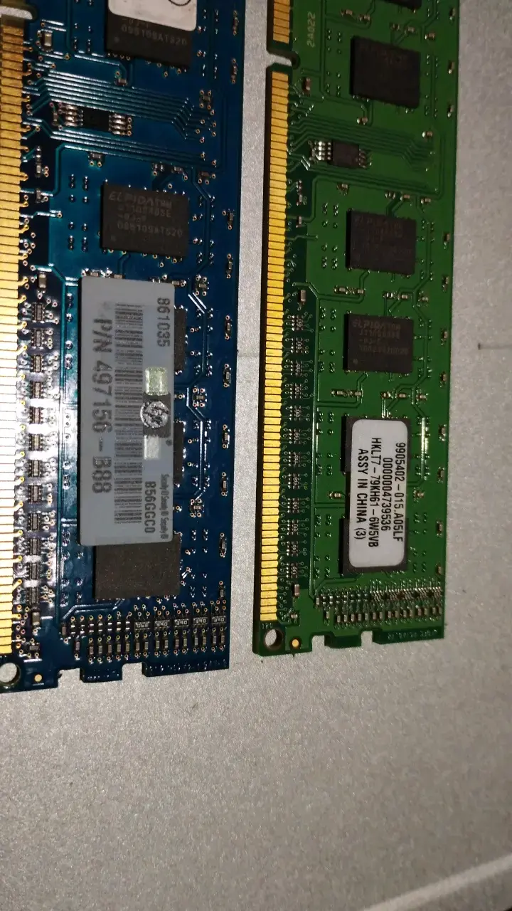 Memorias RAM Elpida y Kingston 2x1GB DDR3 - 3