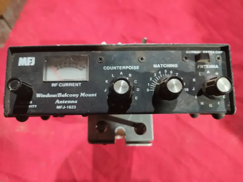 Antena de Montaje en Ventana/Balcón MFJ-1623