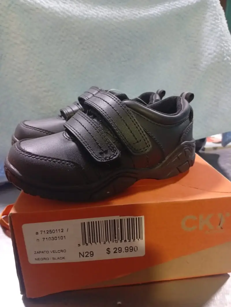 Zapatos de niño con velcro CKY negros