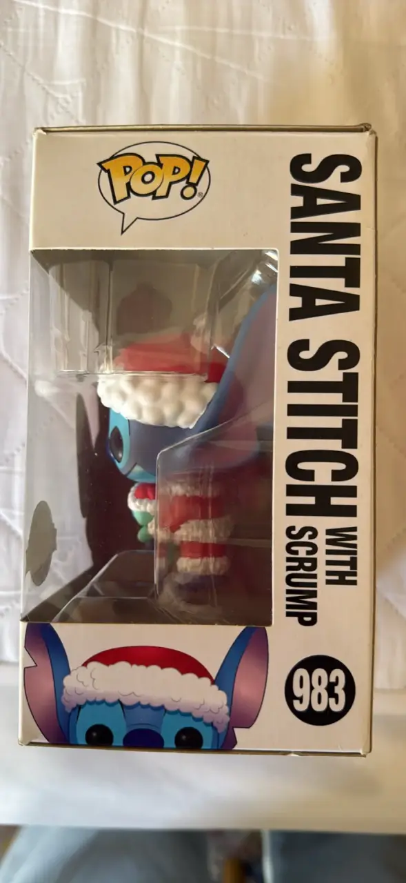 Figura Funko Pop Santa Stitch Edición Especial - 2