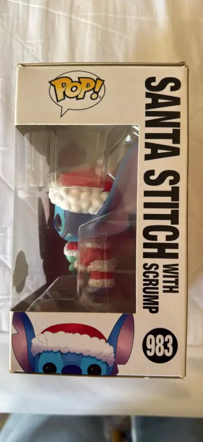 Figura Funko Pop Santa Stitch Edición Especial - miniatura 2