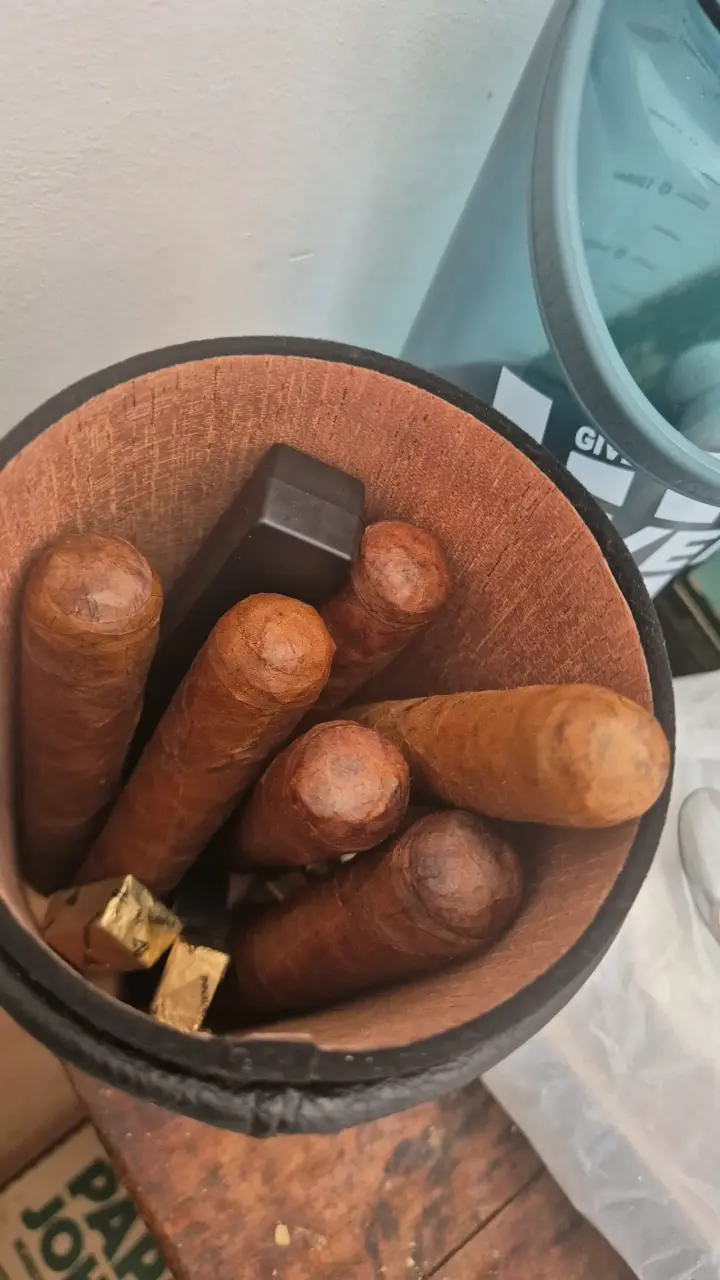 Humidor de Puros de Cuero Negro con Higrómetro - 3