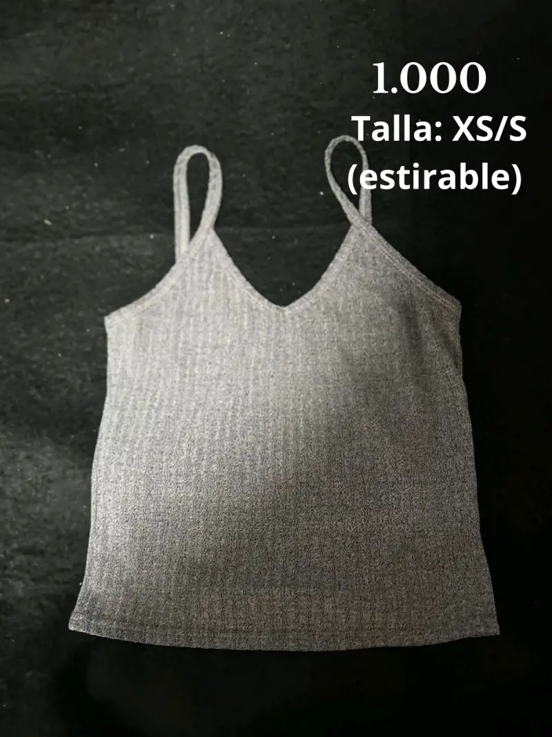 Top de tirantes gris estirable
