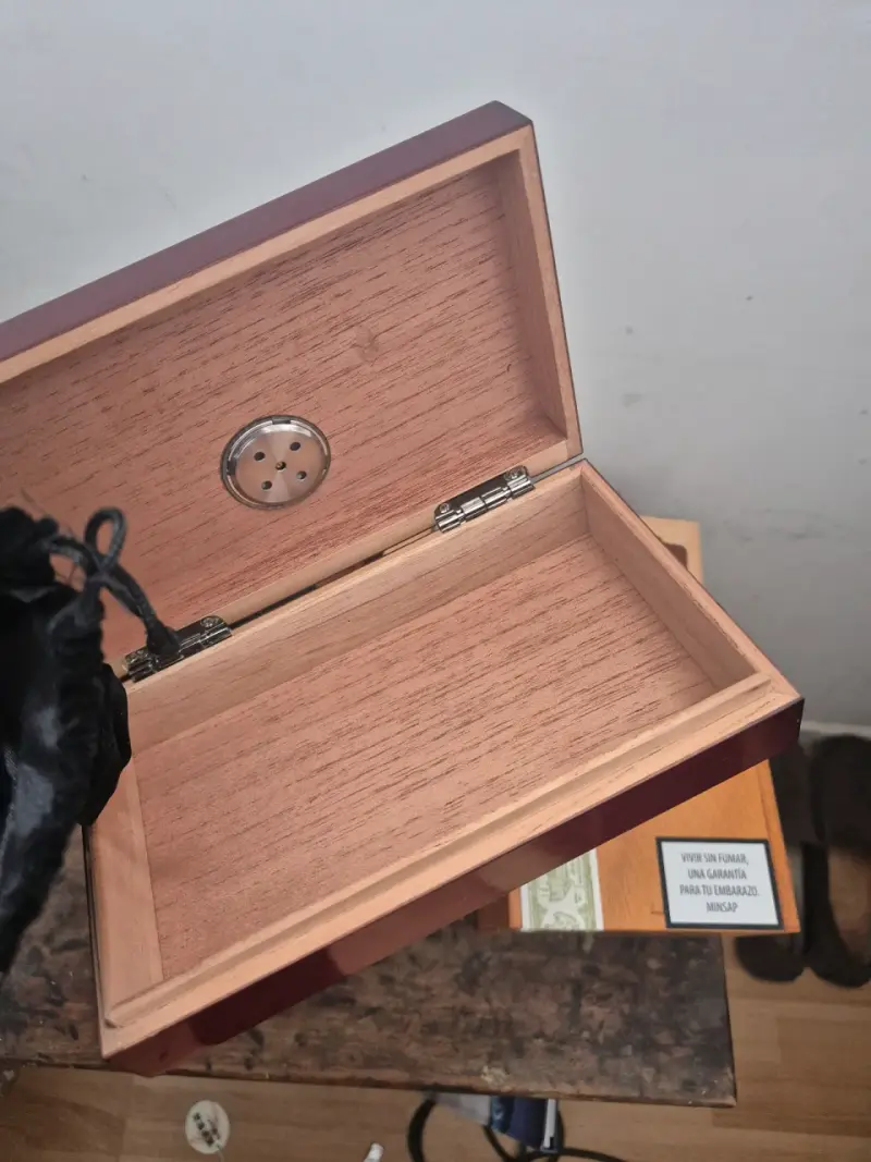 Humidor de madera para puros con higrómetro - 1