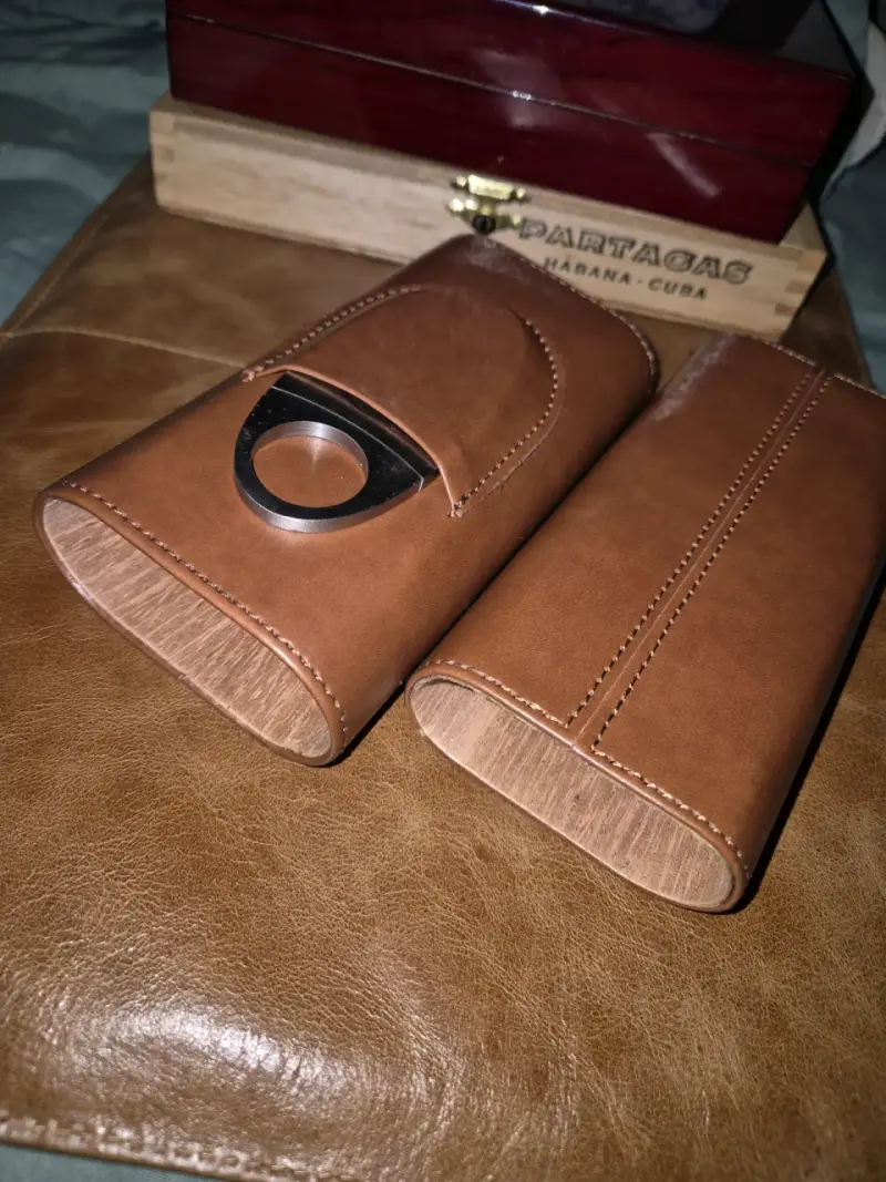 Estuches de cuero para puros con cortador - 2