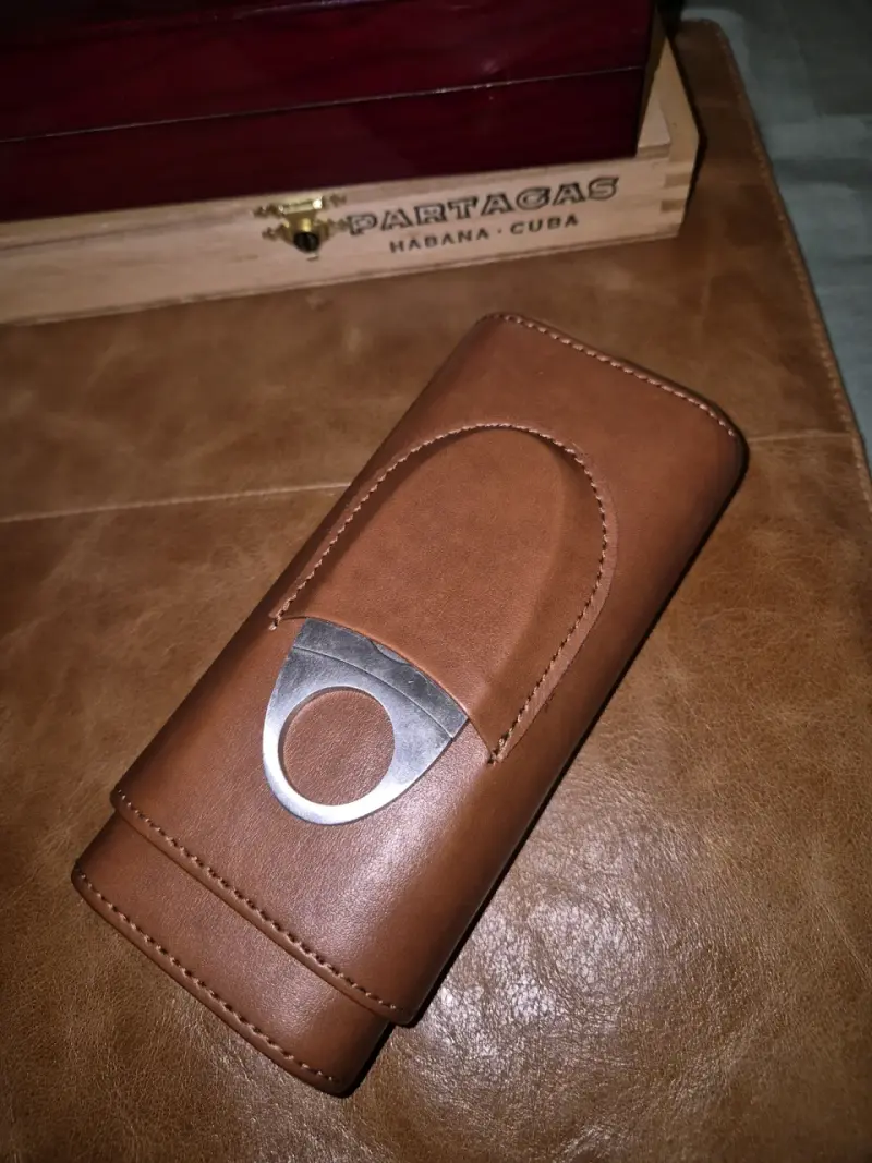 Estuches de cuero para puros con cortador - 3