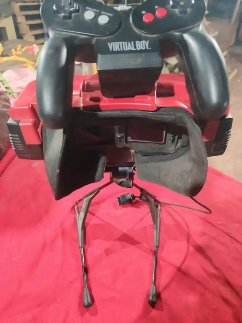 Consola Virtual Boy de Nintendo con control