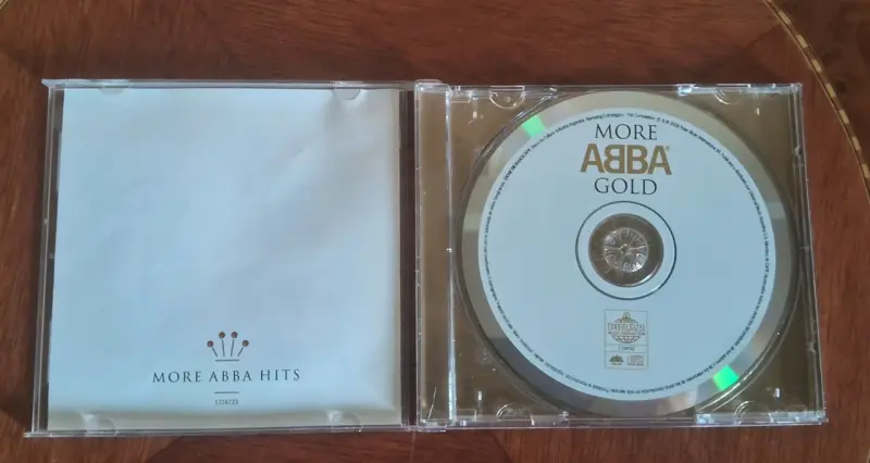 CD More ABBA Gold Hits en buen estado - 2