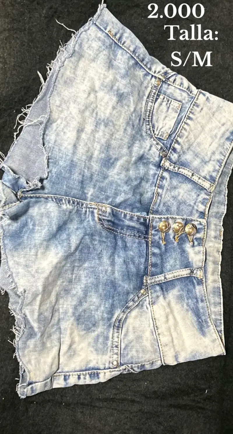Shorts de mezclilla deshilachados talla S/M