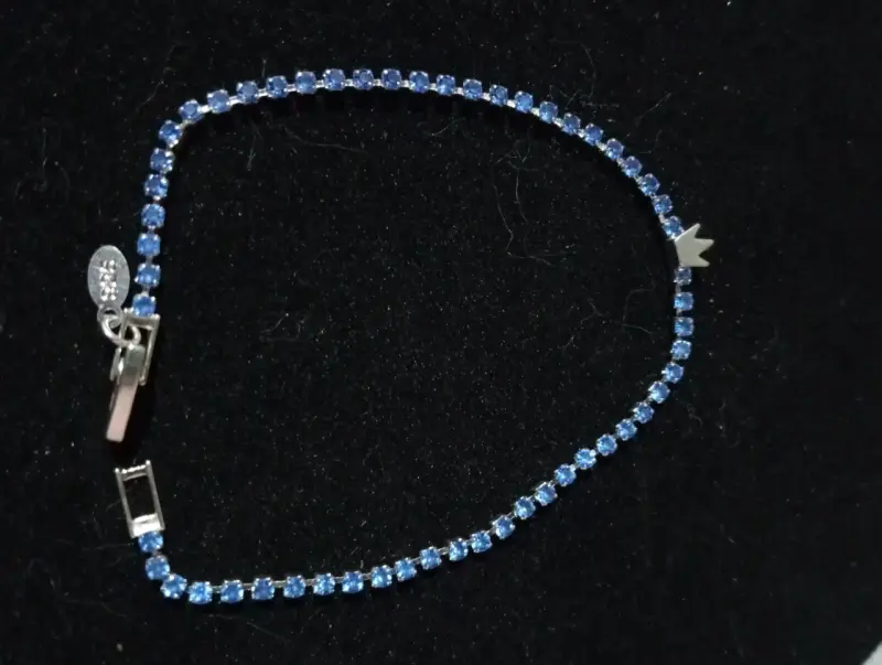 Pulsera de cristales con diseño elegante - 5