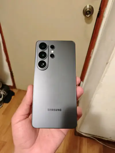 Samsung Galaxy S26 Ultra en buen estado - miniatura 6